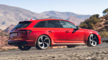 Audi RS 4 Avant - rear cornering